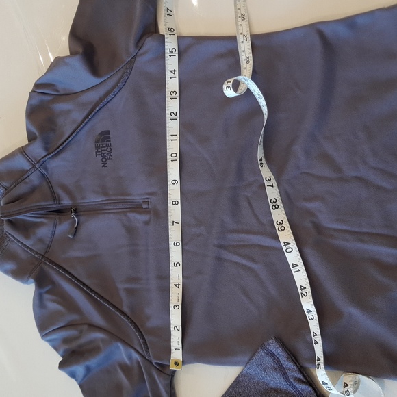 EUC The North Face Womens Quarter Zip Sweatshirt Purple Sz XS - Picture 9 of 9